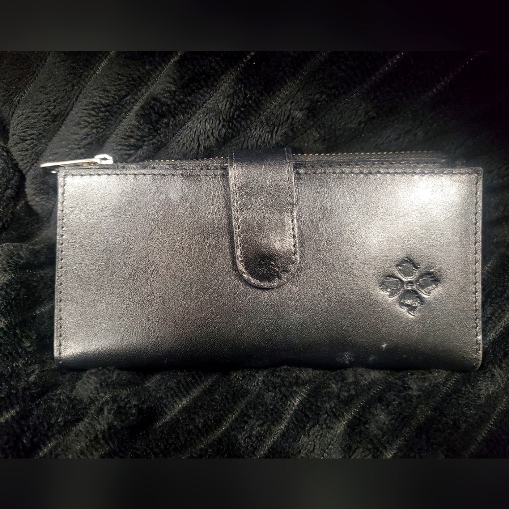 Patricia Nash Veg Leather Wallet